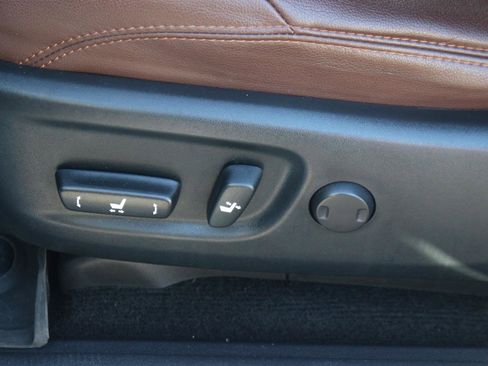 Used 2022 Toyota 4Runner Limited image 16