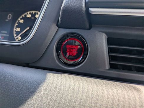 New 2025 Honda Pilot Touring image 15