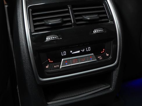 Used 2022 BMW X5 xDrive40i w/ M Sport Package AWD/4WD image 46