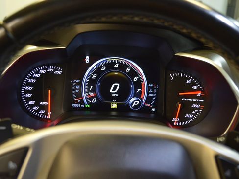 Used 2019 Chevrolet Corvette Grand Sport w/ Carbon Flash Badge Package image 17