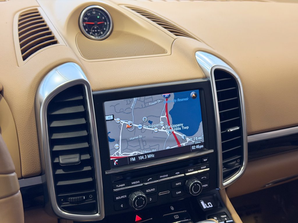 Used 2013 Porsche Cayenne S AWD/4WD image 22