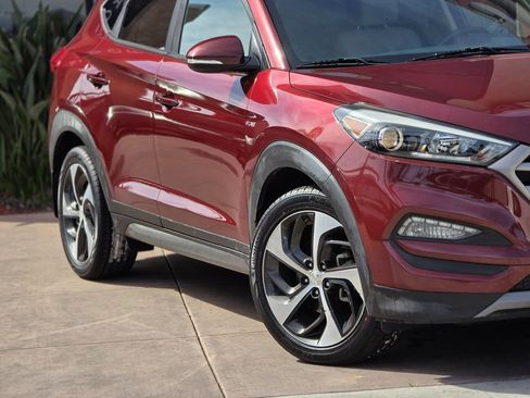 Used 2016 Hyundai Tucson Sport image 4