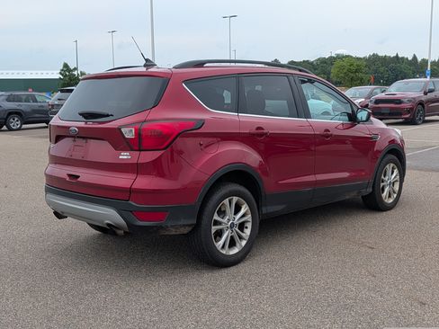 Used 2019 Ford Escape SEL AWD/4WD image 4