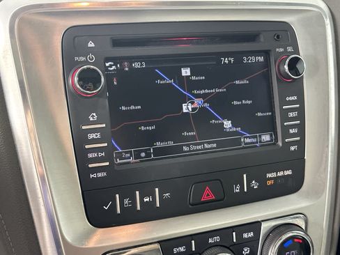 Used 2016 GMC Acadia SLT w/ Open Road Package AWD/4WD image 10