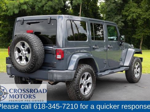 Used 2016 Jeep Wrangler Unlimited Sahara w/ Connectivity Group AWD/4WD image 6
