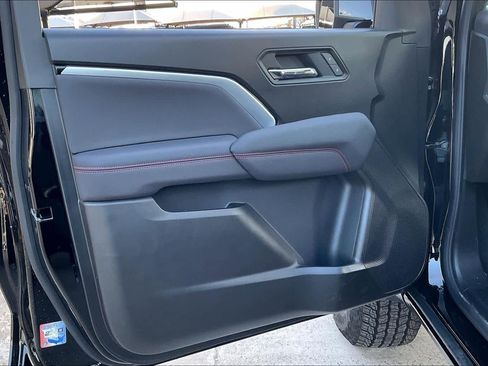 Certified 2025 Chevrolet Colorado Z71 w/ Technology Package image 21