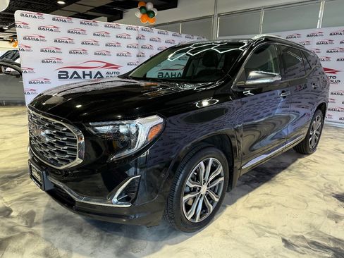 Used 2020 GMC Terrain Denali w/ GMC Pro Grade Package AWD/4WD image 9
