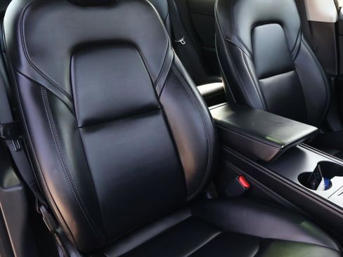 Used 2023 Tesla Model 3 Standard Range RWD image 15