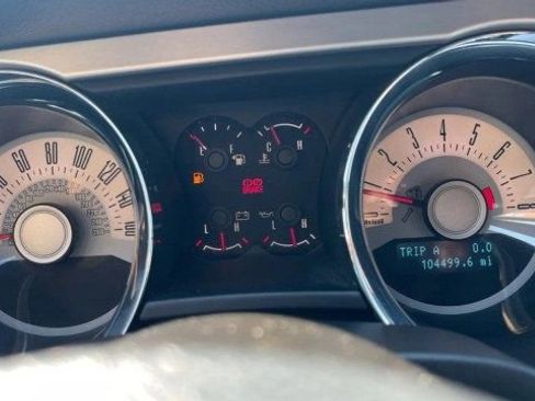 Used 2011 Ford Mustang GT Premium w/ Electronics Pkg RWD image 14