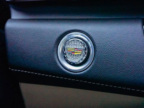 Certified 2021 Cadillac Escalade Premium Luxury image 19