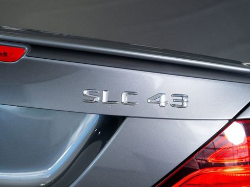 Used 2017 Mercedes-Benz SLC 43 AMG w/ Premium 3 Package image 14