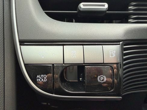 Certified 2025 Hyundai Ioniq 5 SE image 26