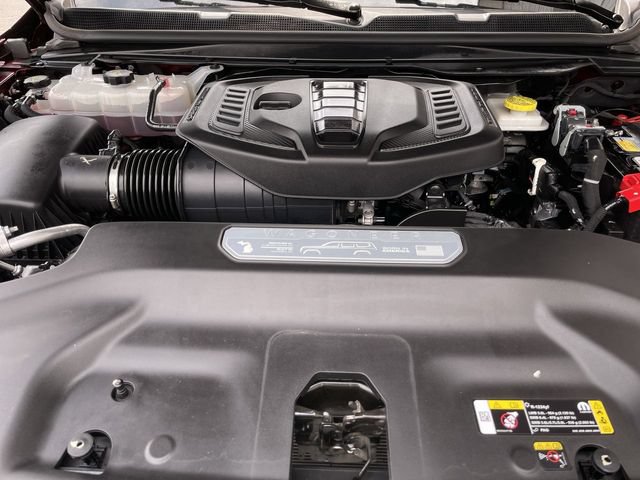 Used 2025 Jeep Wagoneer L 4WD image 26
