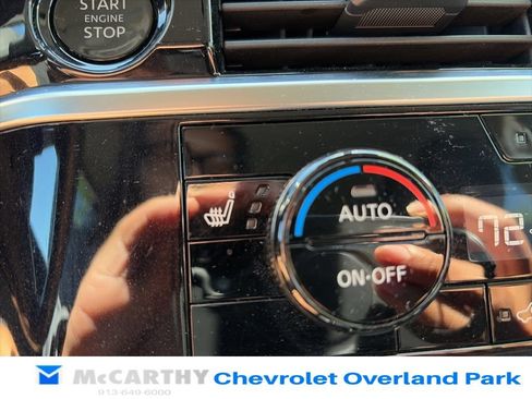 Used 2025 Nissan Pathfinder SV FWD image 11