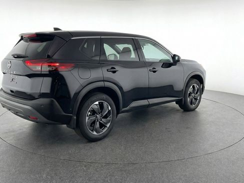 Used 2025 Nissan Rogue SV image 9