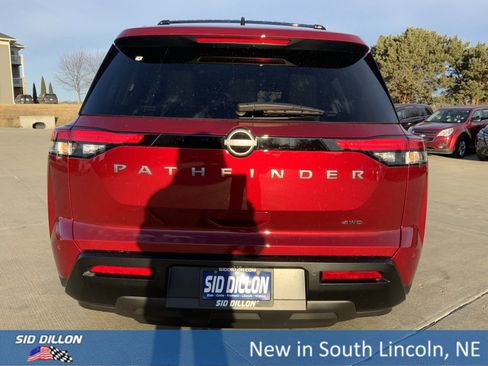 New 2026 Nissan Pathfinder SV image 4