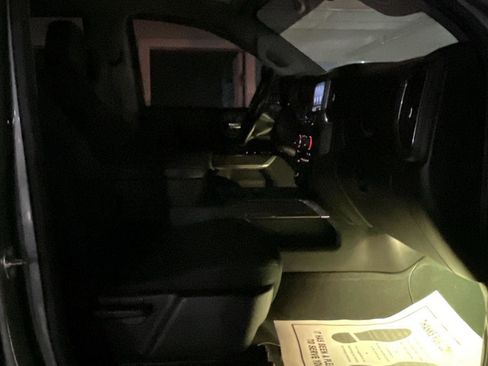 Used 2020 Chevrolet Silverado 1500 LT Trail Boss image 12