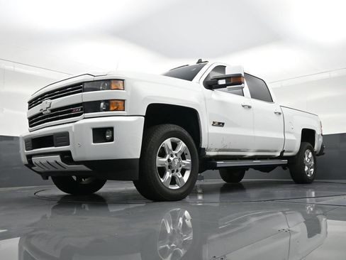 Used 2018 Chevrolet Silverado 2500 LTZ w/ Duramax Plus Package image 23