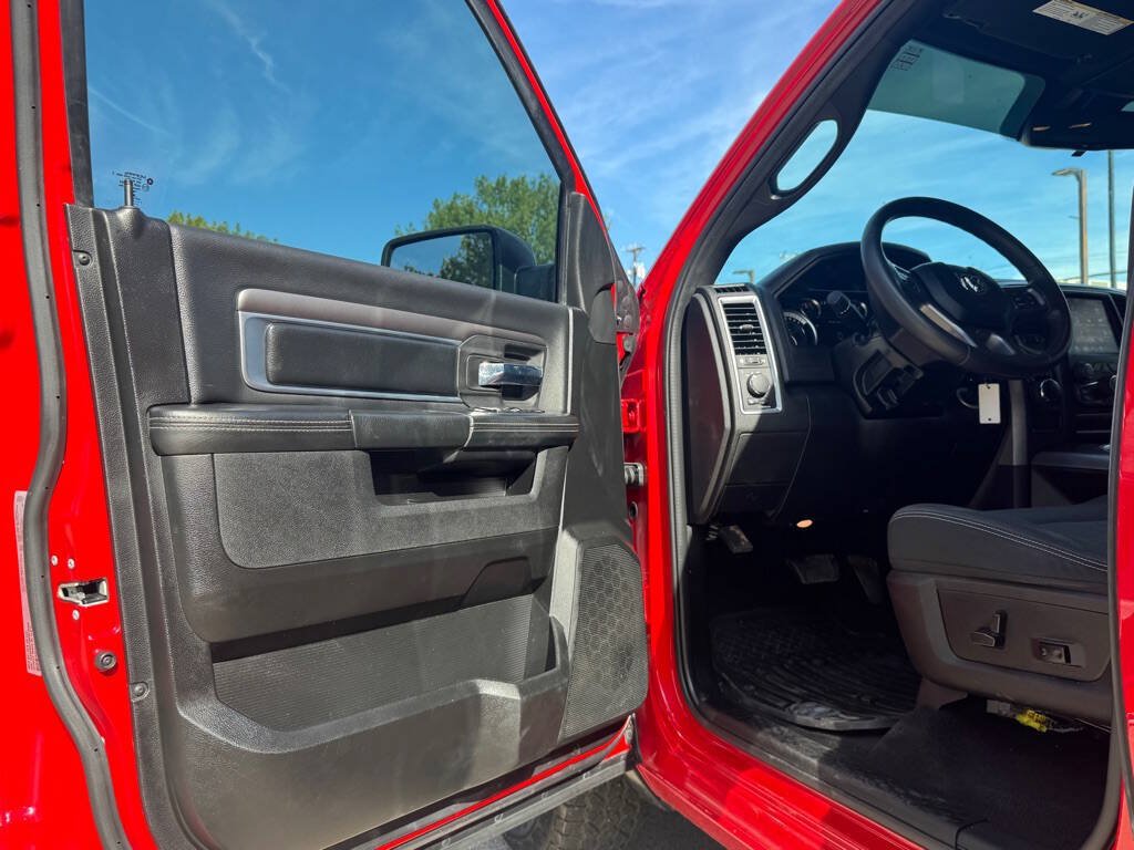 Used 2021 RAM 1500 Warlock w/ Electronics Group RWD image 5
