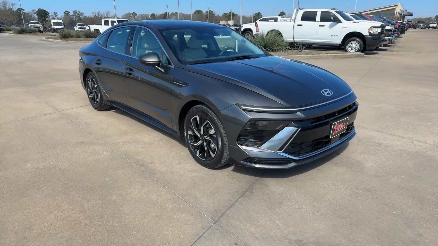 Used 2025 Hyundai Sonata SEL FWD image 3