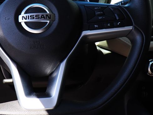 Used 2021 Nissan Versa SV FWD image 52