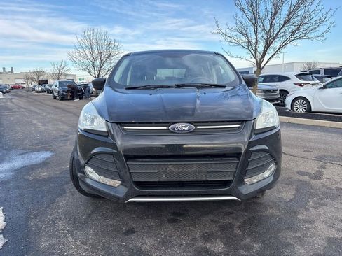 Used 2016 Ford Escape SE w/ SE Cold Weather Package image 2