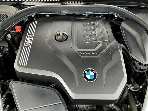 Used 2021 BMW 530i w/ Premium Package RWD image 30
