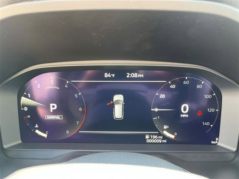 New 2025 Mitsubishi Outlander SE image 12