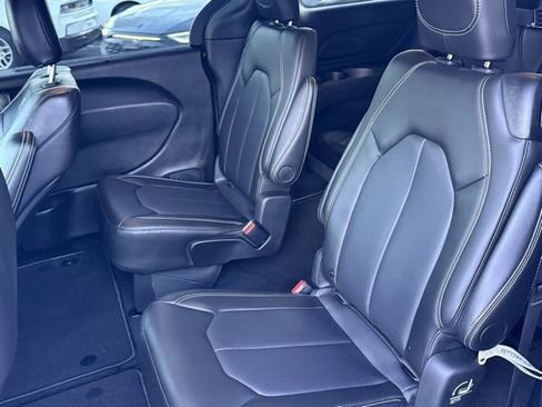New 2026 Chrysler Pacifica Select w/ S Appearance Package image 22