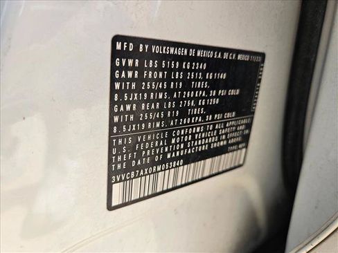 Used 2024 Volkswagen Tiguan SE R-Line FWD image 22