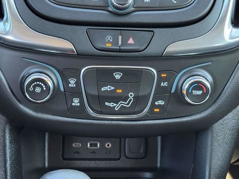 Used 2023 Chevrolet Equinox LT FWD image 6