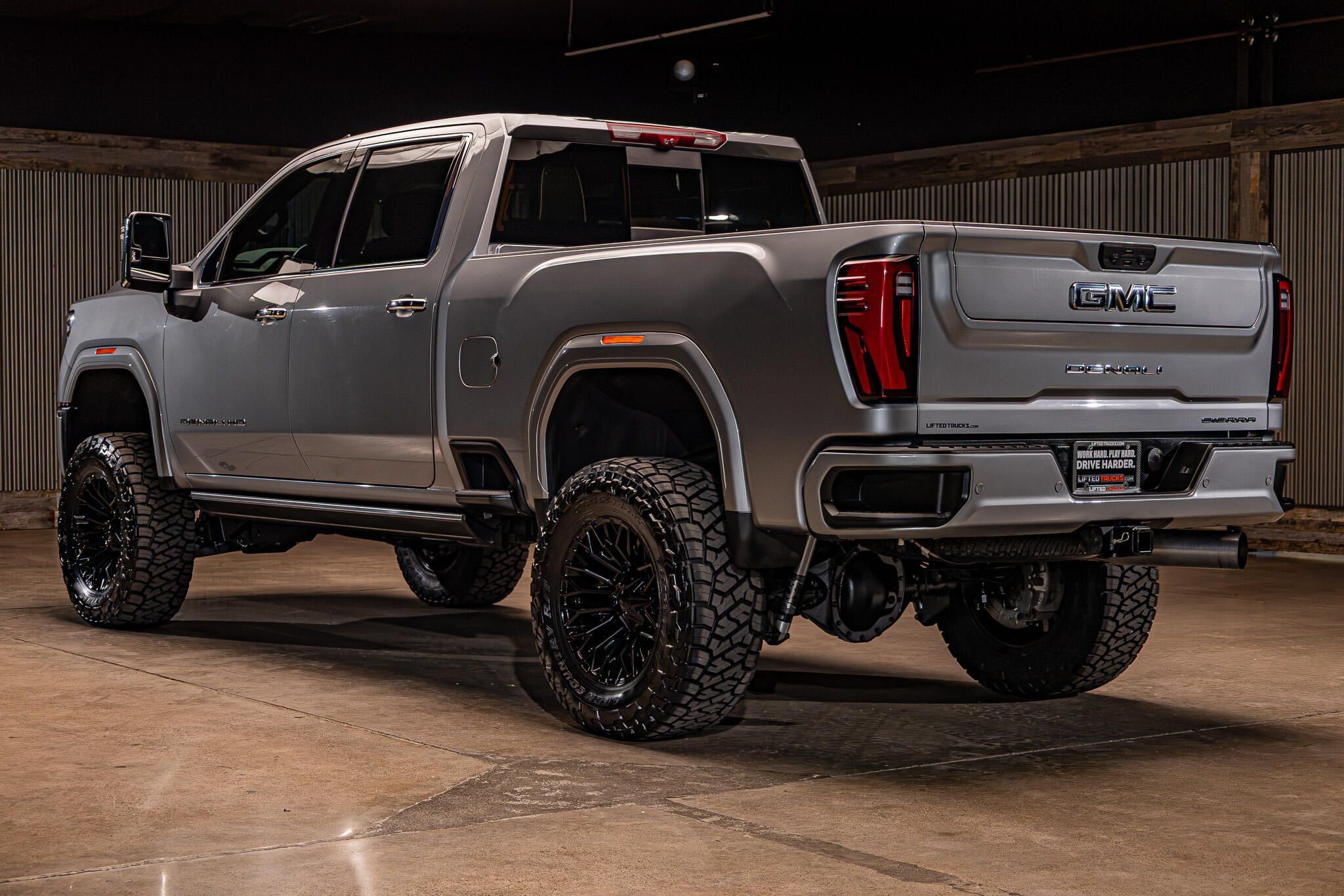 Used 2024 GMC Sierra 2500 Denali Ultimate w/ Max Trailering Package AWD/4WD image 7