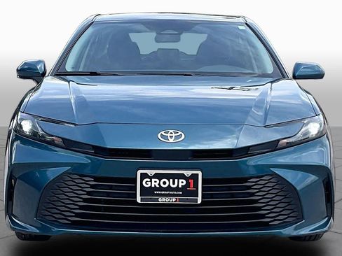 Used 2025 Toyota Camry LE FWD image 4