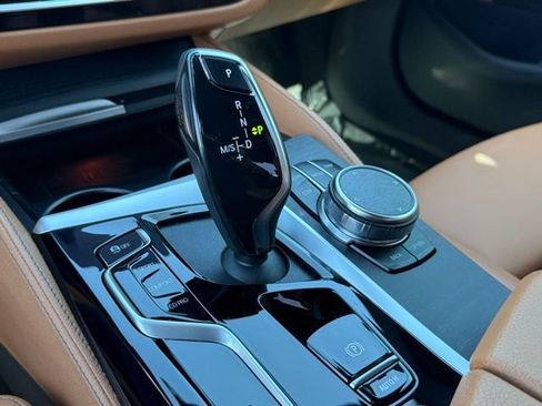 Certified 2023 BMW 540i 540i w/ M Sport Package image 24