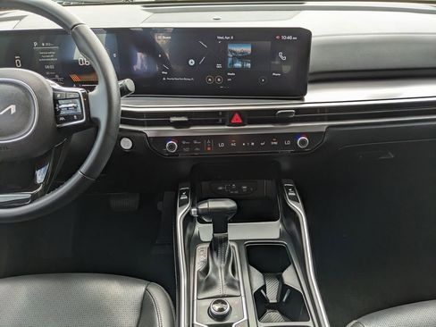 Certified 2025 Kia Sorento EX AWD/4WD image 18