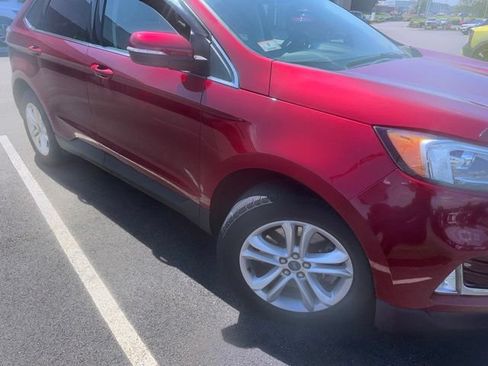 Used 2019 Ford Edge SEL w/ Equipment Group 201A AWD/4WD image 1