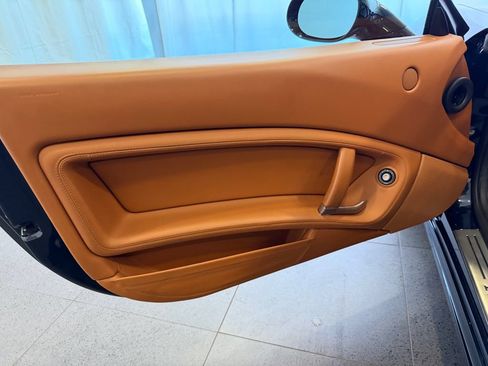 Used 2010 Ferrari California RWD image 15