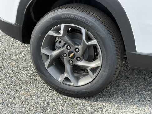 New 2026 Chevrolet Trax LT w/ Driver Confidence Package image 34