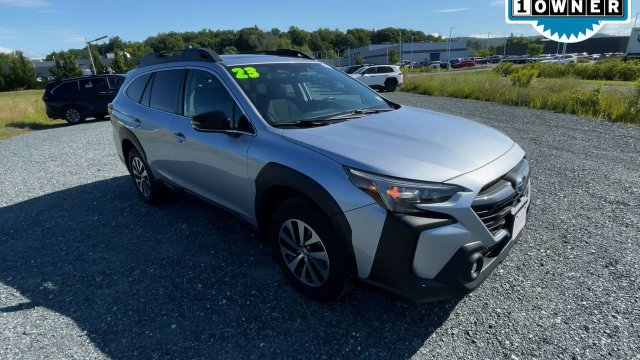 Used 2023 Subaru Outback Premium AWD/4WD image 2