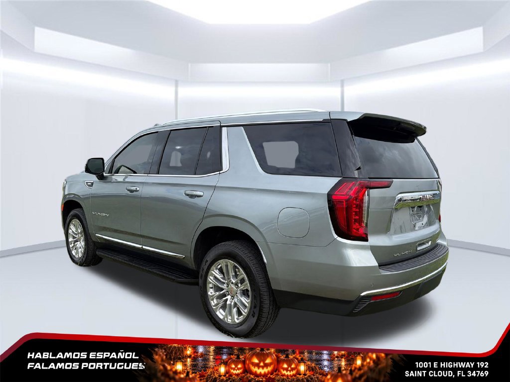 Used 2024 GMC Yukon SLT w/ SLT Luxury Package AWD/4WD image 3