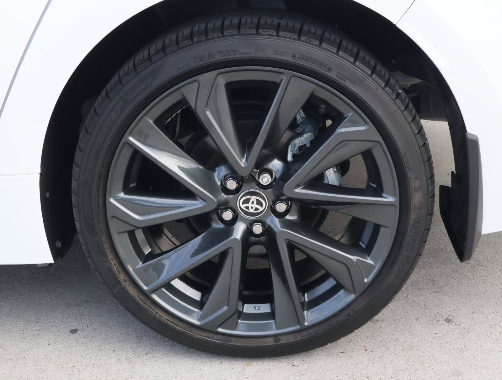 Used 2025 Toyota Corolla SE FWD image 8