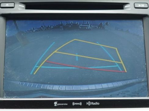 Used 2017 Toyota Highlander Limited w/ Carpet Mat Package FWD image 29