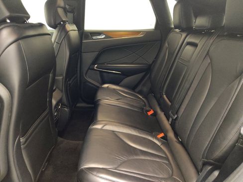 Used 2017 Lincoln MKC Select w/ Select Plus Package FWD image 18