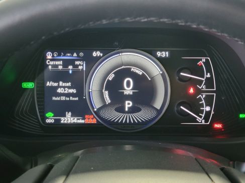 Certified 2024 Lexus UX 250h FWD image 22