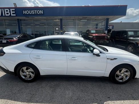 Used 2025 Hyundai Sonata SE FWD image 8