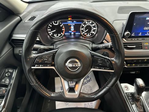 Used 2024 Nissan Altima 2.5 SR FWD image 22