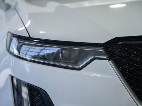 Used 2020 Cadillac XT6 Sport w/ Platinum Package AWD/4WD image 17