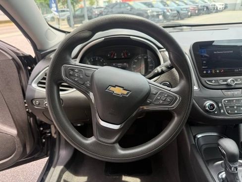 Used 2023 Chevrolet Malibu LT FWD image 42
