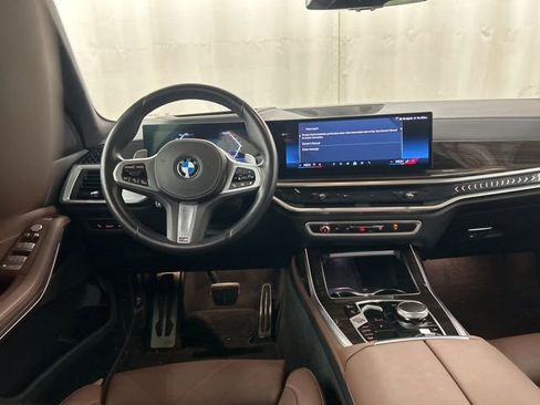 Used 2024 BMW X7 xDrive40i w/ M Sport Package image 20
