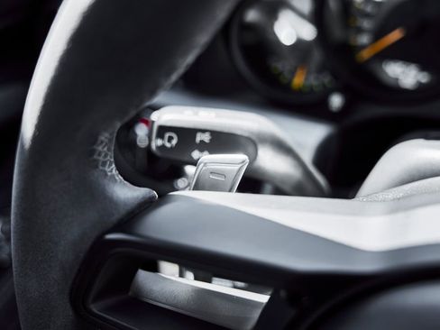 Used 2018 Porsche 911 GT3 RWD image 46